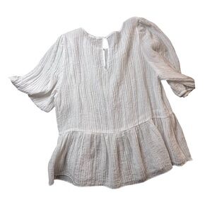 🦙 Vanilla Gauzy Peplum Keyhole Blouse, Size Medium